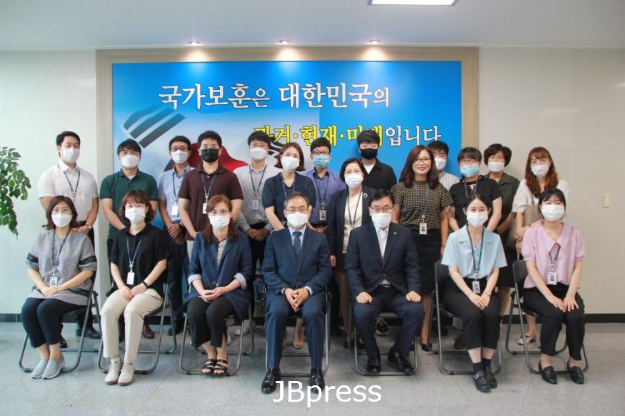 단체사진.JPG