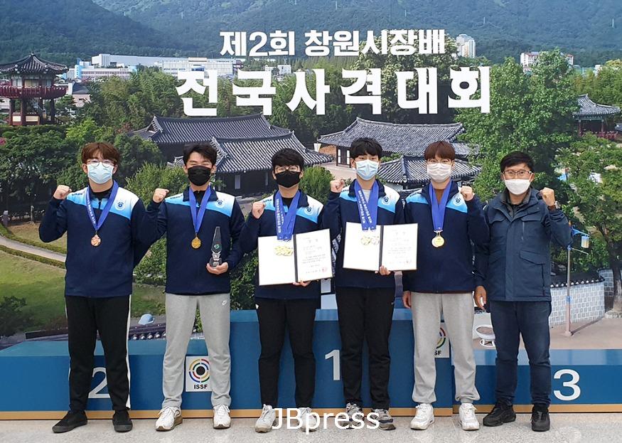 한일장신대 사격부(단체).jpg