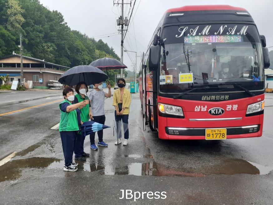 화산 새마을부녀회 차량봉사1.jpg