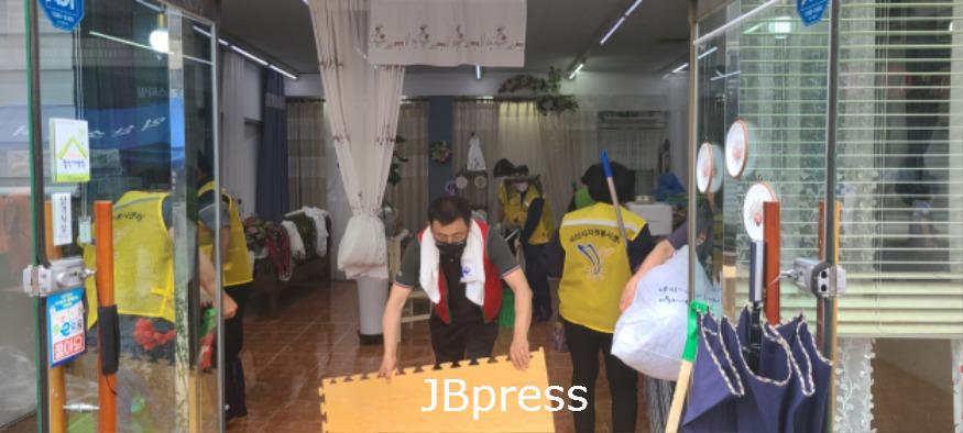 익산시 이통장연합회 봉사활동 (2).jpg