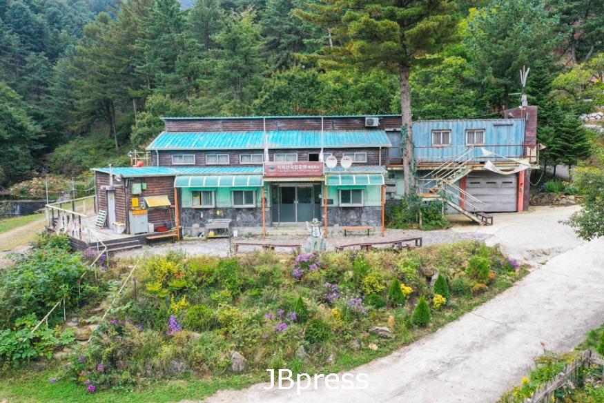 1028관광과-남원시_드라마「지리산세트장」활용및홍보에전력질주(세트장)1.jpg