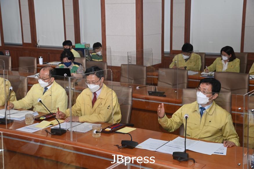 1108홍보전산과-이환주남원시장11월부서장과함께하는날서(2).jpg