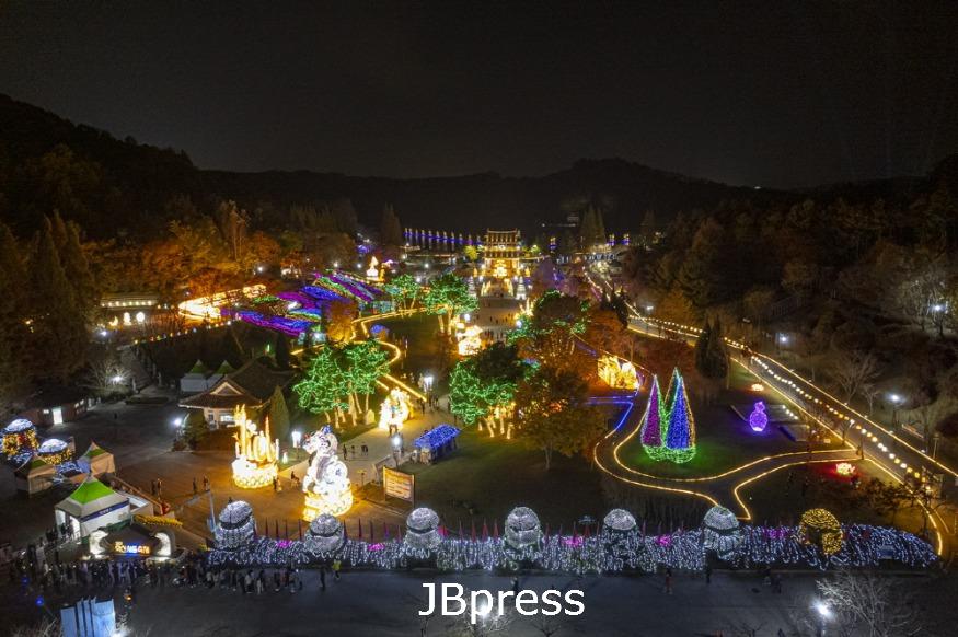 [익산]‘익산서동축제’, 전북 대표 ‘최 우수’ 축제로 우뚝_서동축제 야경.jpg
