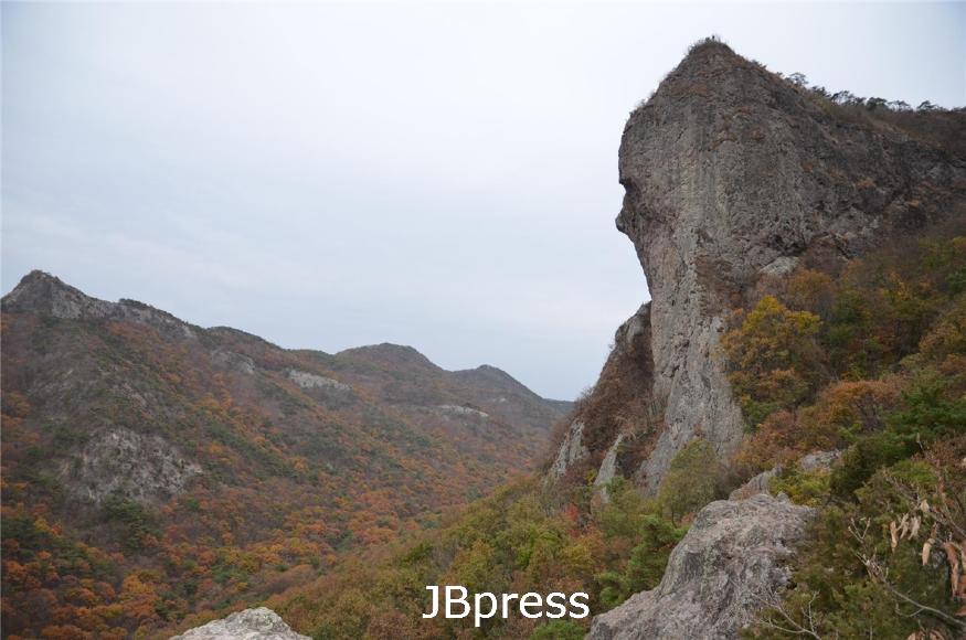 [크기변환]서해안권국가지질공원(선운산천마봉).jpg