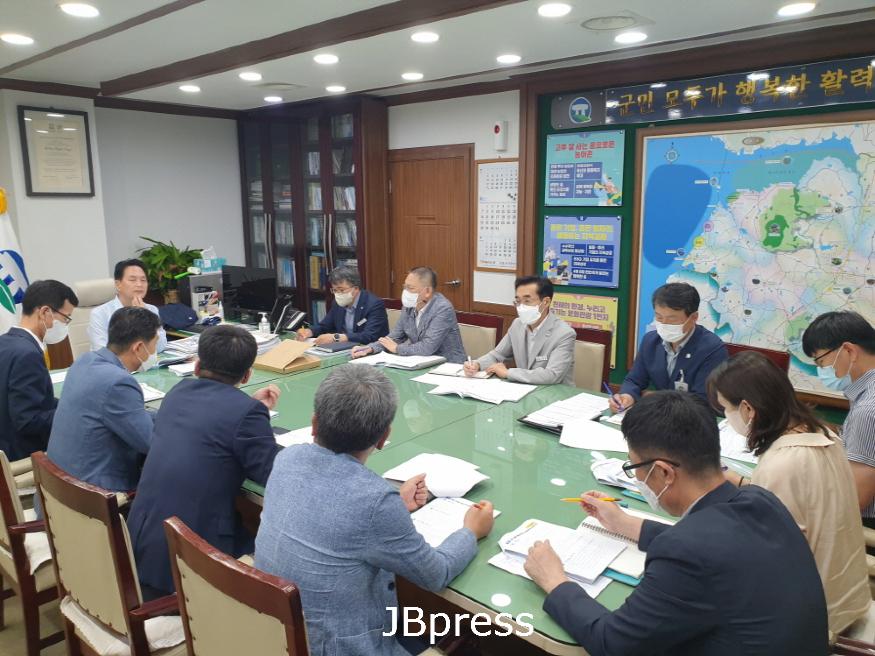 [크기변환]농업소득안정화대책긴급회의.jpg