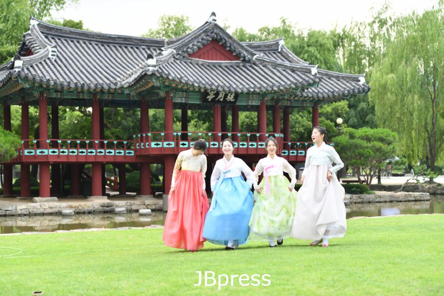 2022한복문화주간_광한루원한복여행이벤트(2).jpg