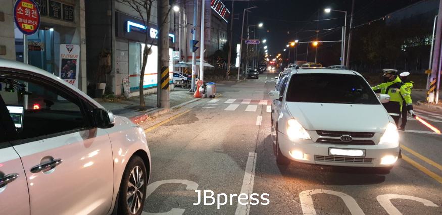 완주군, 경찰 음주단속 연계 체납차량 합동 단속.jpg