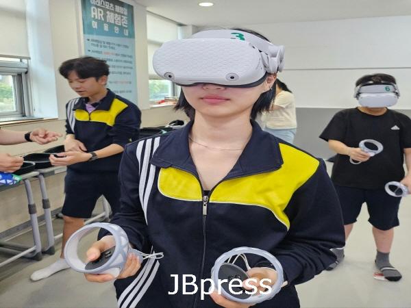 청소년수련관XR진로체험 (2).jpg