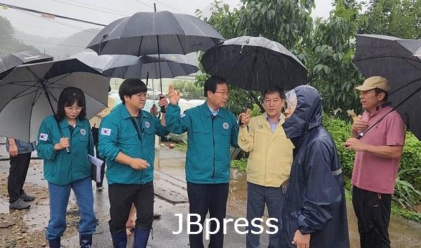 유희태완주군수집중호우피해복구총력지시 (2).jpg