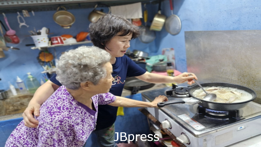 0712김제노인종합복지관, 초복맞이 삼계탕 나눔 행사 실시.png