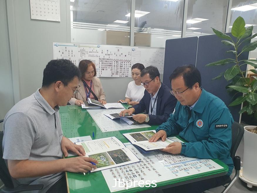 유군수국가예산확보활동.jpg