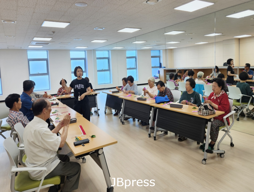 0717 정읍시 상교작은도서관, 개관 10년 맞이 새단장.png