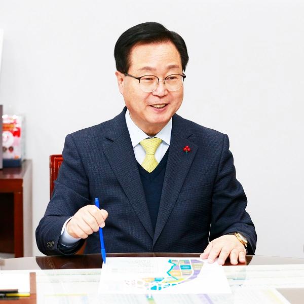 적극행정장관표창수상-유희태 군수-13.jpg