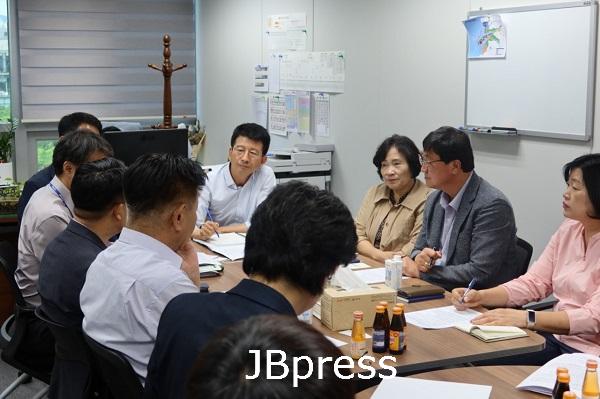 동학간담회 (2).jpg