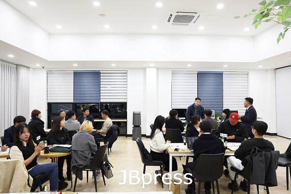 보도자료사진2.JPG