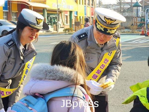 250311교통안전 캠페인(교통과).jpg