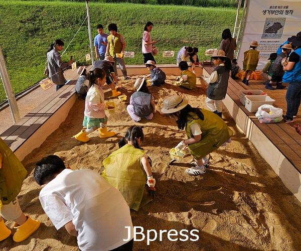 부안군문화재단, 2025 공예주간 개막 첫 주 2,000여 명 방문(사진 ○) (2).jpg